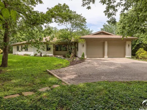 1825 Castle Pine Ct, Lawrence, KS 66047