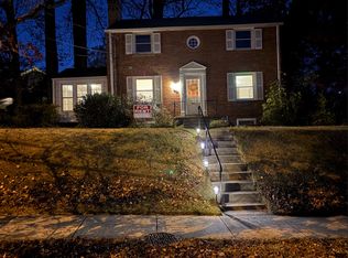 22 Kentbury Way, Bethesda, MD 20814