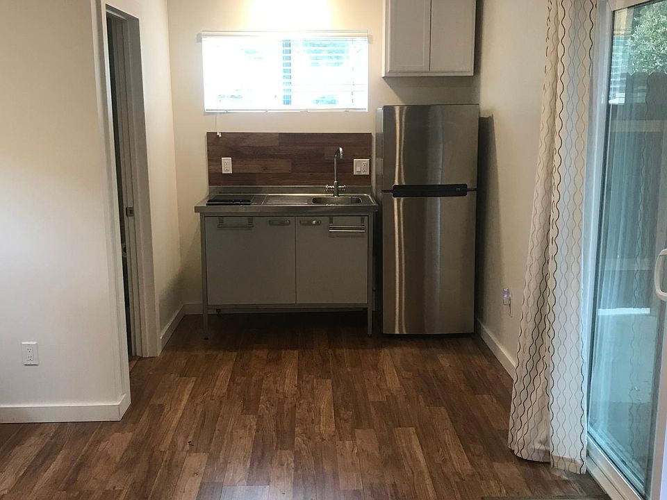 1st image of 1547 Orchard Dr