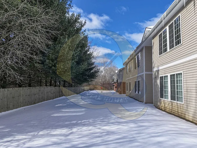 5200 N Genesee Rd — Photo 36