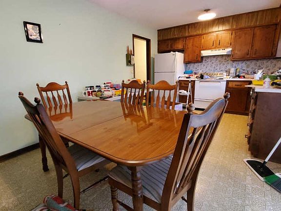 4th image of 2053 Independence Dr