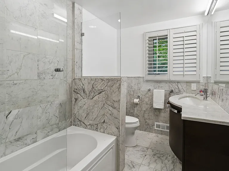 3301 Shirley Ln — Photo 28