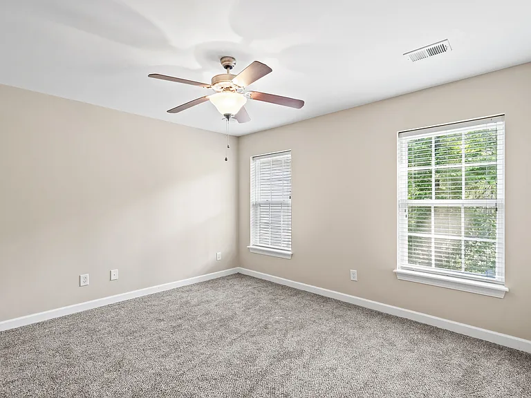 1020 Fairway Ln — Photo 26