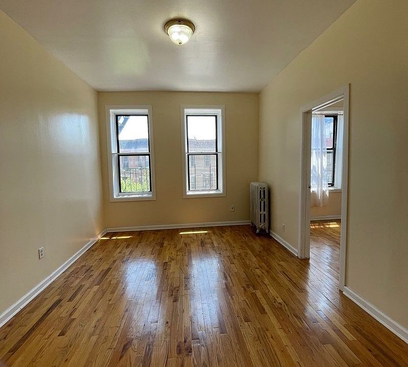 1st image of 3213 Snyder Ave #7B