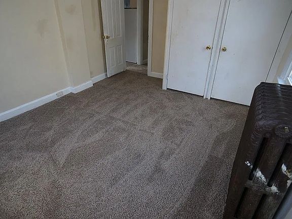 4th image of 221 Walnut St #2