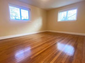 302 N Yakima Ave