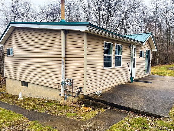 2nd image of 162 Camp Rd