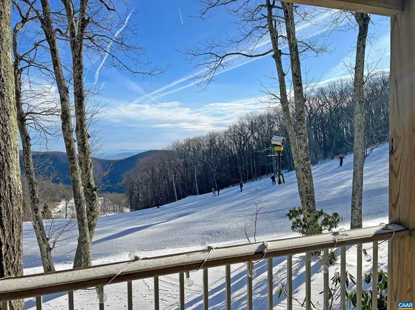 108 Eagles Ct, Wintergreen Resort, VA 22967