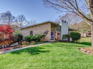 6537 Forest View Rd, Roanoke, VA 24018