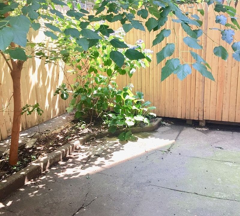 1st image of 39 W 85th St #1F