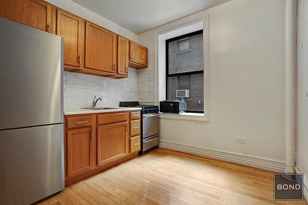 Rented by Bond New York | media 21