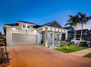 3649 Pilot Cir, Naples, FL 34120