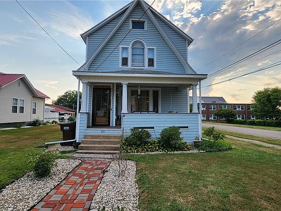 2nd image of 221 Elm St