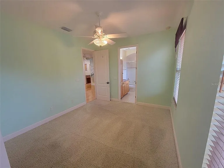 10209 Thurston Groves Blvd — Photo 28