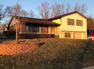 128 Cherokee Trl, Hannibal, MO 63401