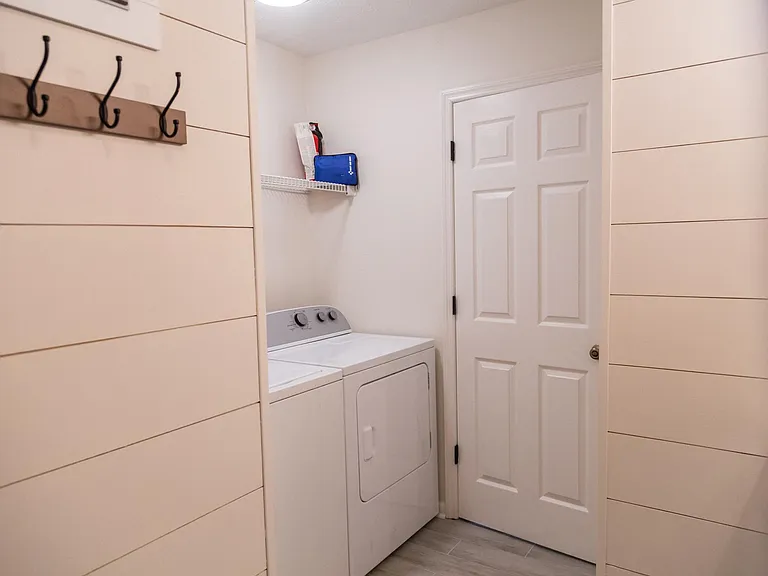 115 E Glenwood Ave #2 — Photo 14