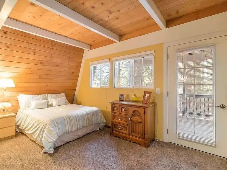 5868 Victoria Rd — Photo 12