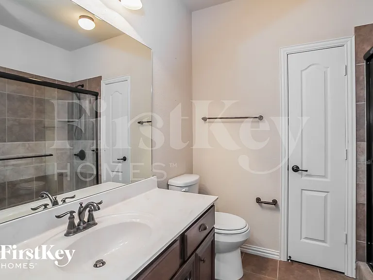 1629 Signature Dr — Photo 14