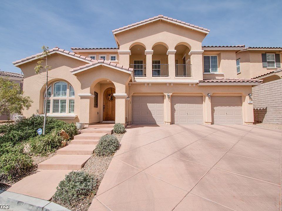 1st image of 521 Cabrera Ct
