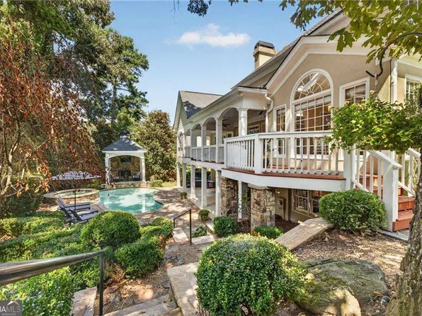 1572 Asheforde Dr, Marietta, GA 30068