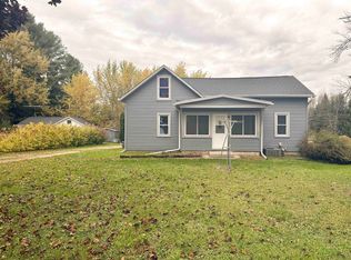 929 Rush Lake Loop Rd, Ripon, WI 54971