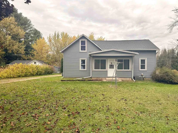 929 Rush Lake Loop Rd, Ripon, WI 54971
