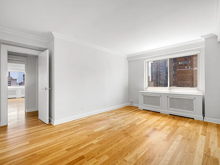 360 E 65th St #21-D — Photo 7