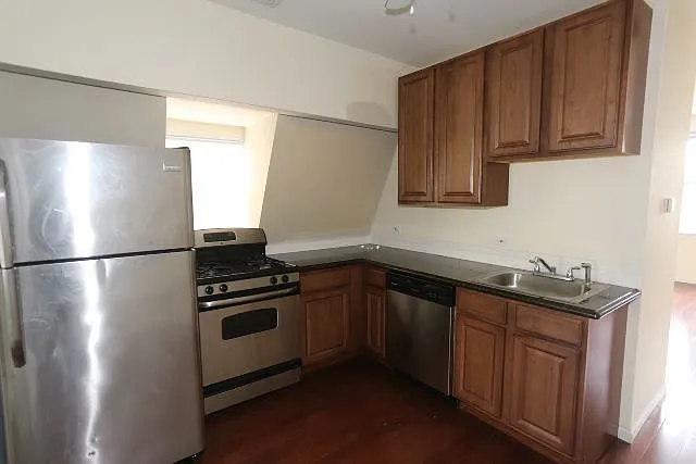 3426 W McLean Ave #CH2 — Photo 3
