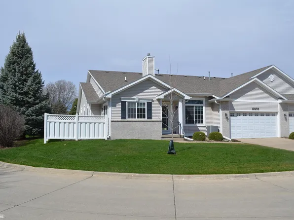 12503 Douglas Pkwy, Urbandale, IA 50323