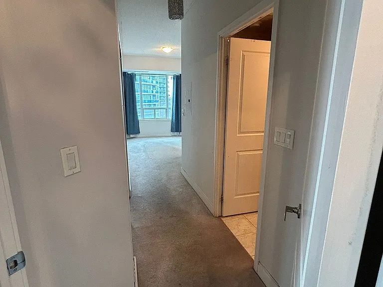 90 Absolute Ave #606 — Photo 16