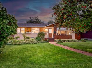 29 N Armstrong Cres SE, Calgary, AB T2J0X2