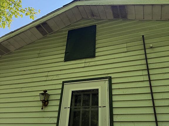4th image of 252 Narrows Rd