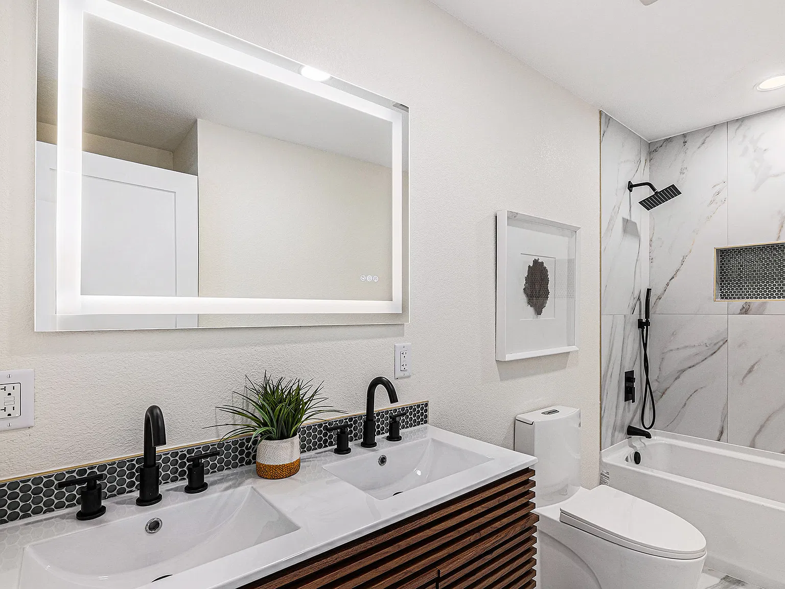 5 bed, 3140 sqft, $6,500 — Photo 4