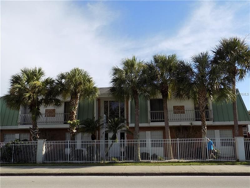 1st image of 22333 Edgewater Dr #C