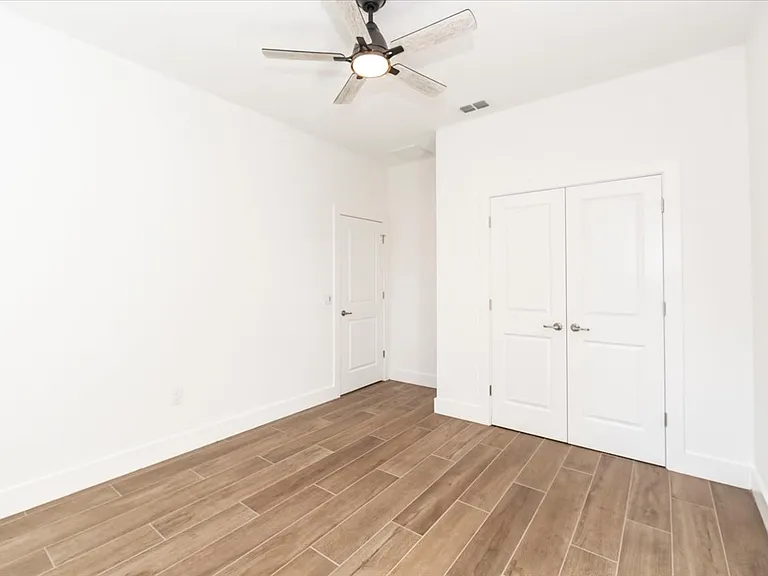 1709 Holly Rd — Photo 49