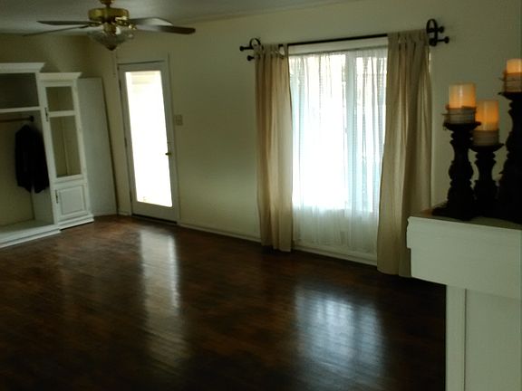 2nd image of 805 South St