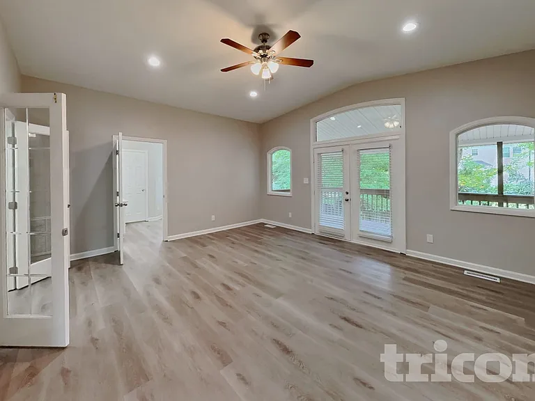 2309 Pastille Ln — Photo 8