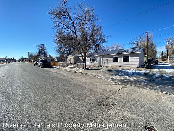 2nd image of 608 N 12th St E