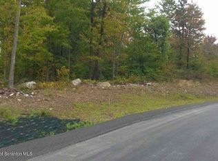 353 Summit Woods Rd, Moscow, PA 18444