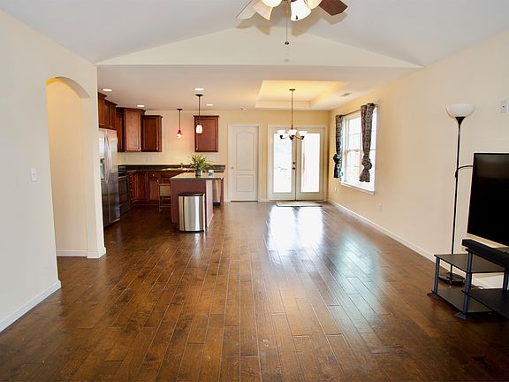 2nd image of 9 Wingbrook Ct