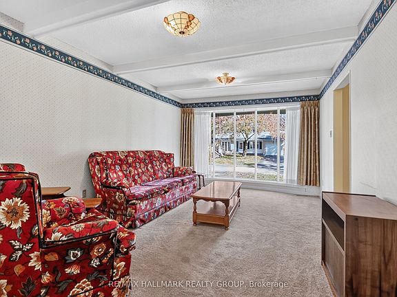 3rd image of 8 Burnview Cres