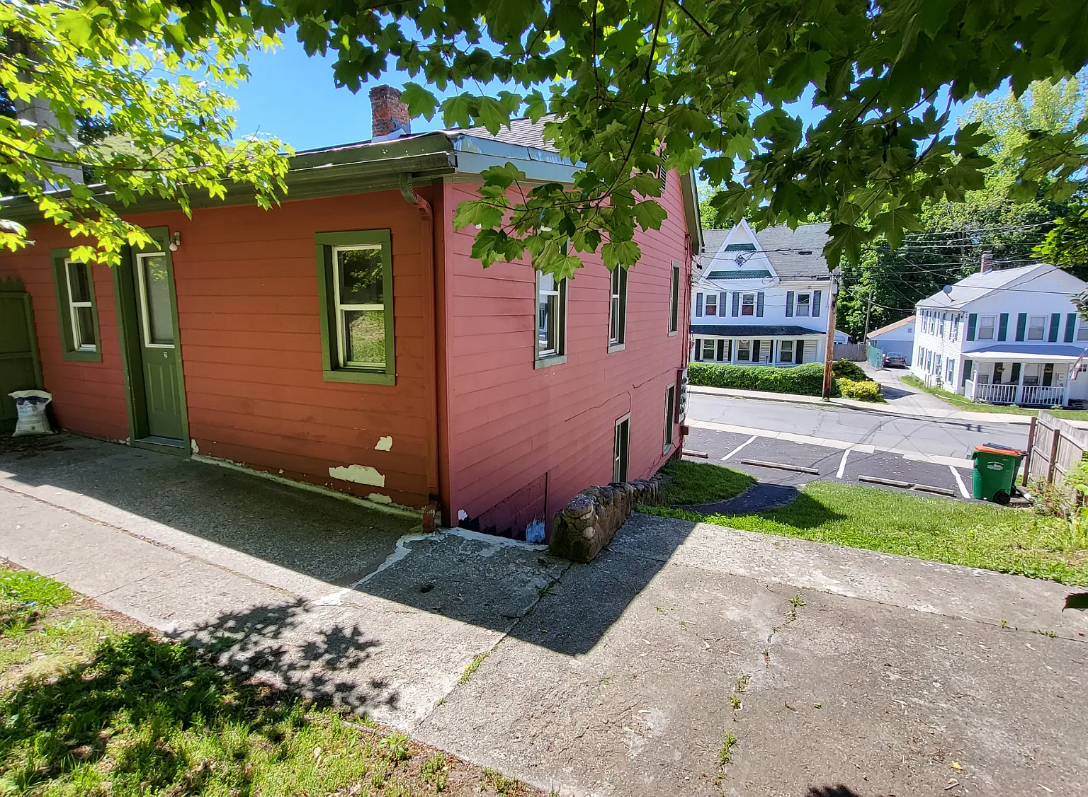 2 bed, 815 sqft, $1,995 — Photo 2