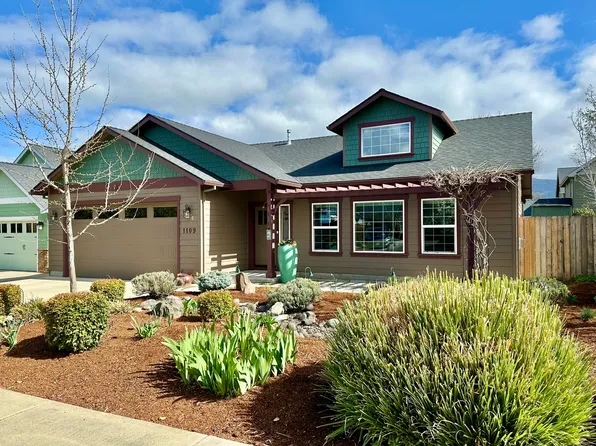 1109 Lithia Way, Talent, OR 97540