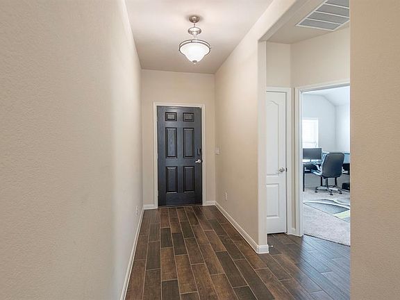 3rd image of 1704 Outpost Creek Ln