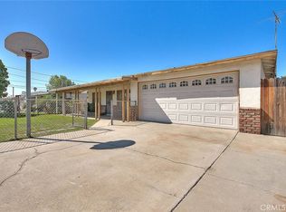 9842 Magnolia St, Bloomington, CA 92316