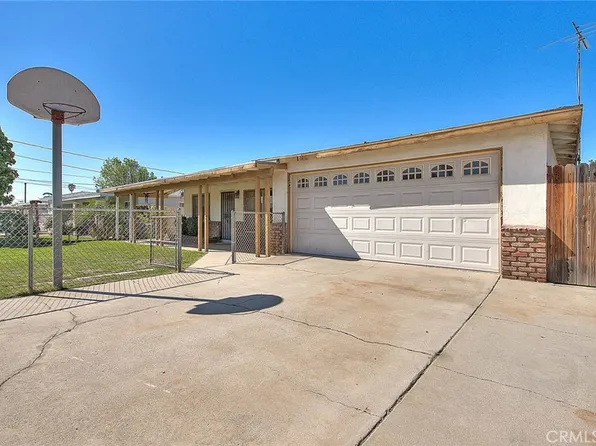 9842 Magnolia St, Bloomington, CA 92316