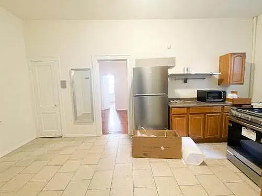 Rented by Ulas Real Estates Inc | media 18