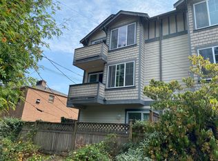 1017 N 50th St APT D, Seattle, WA 98103
