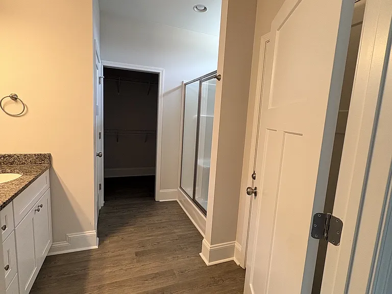 551 Stadium Dr — Photo 16