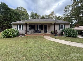 2765 Hollybrook Ln, Morganton, NC 28655